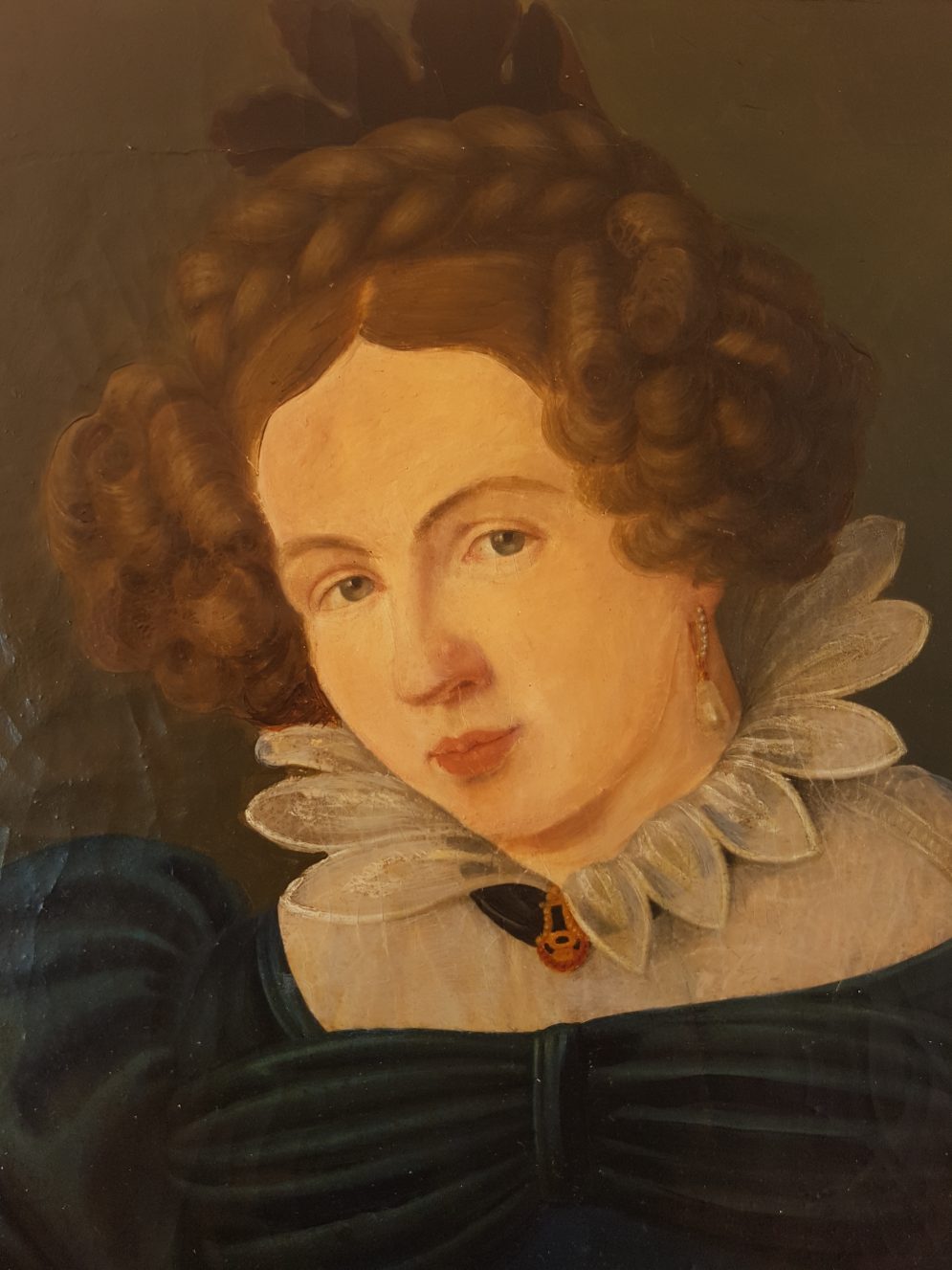 Detail Portrait German elegant young lady