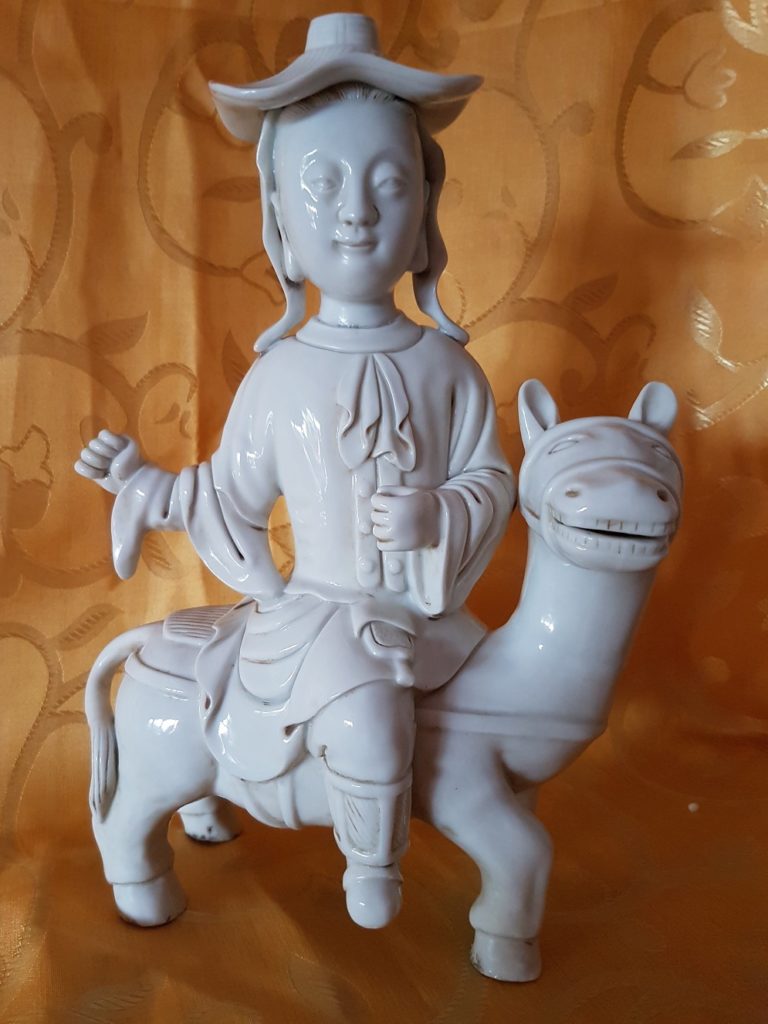 Blanc de China or Dehua figurine