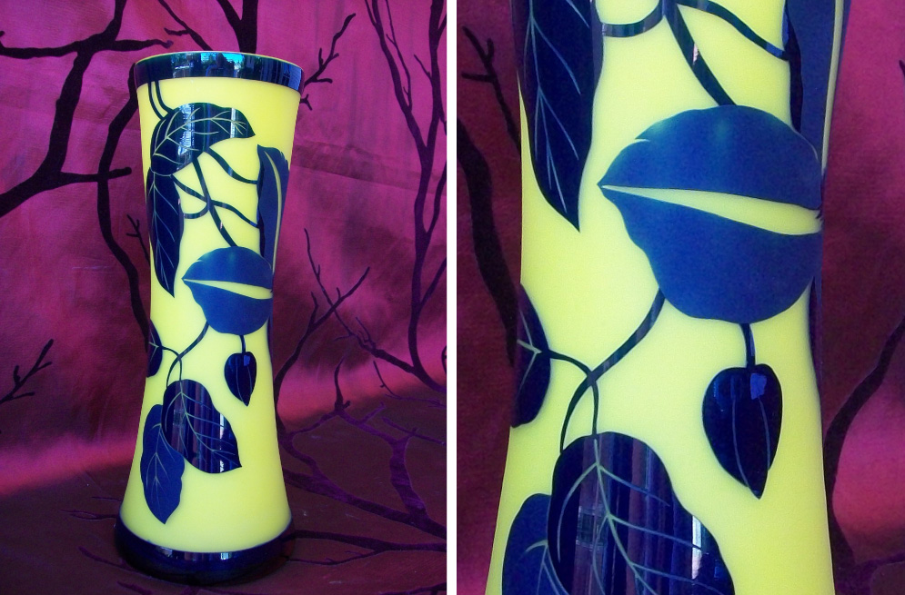 20th-century-glass-vase