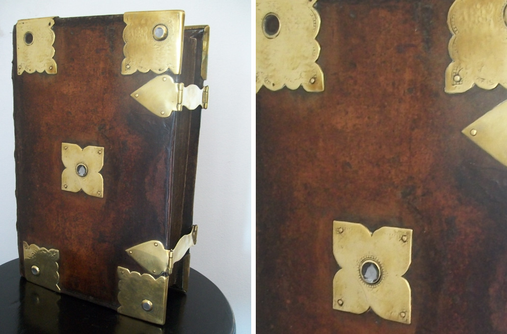 1642-Statenbijbel-with-brass-clasps-and-chatches